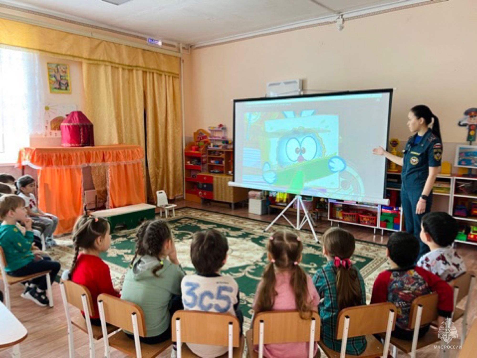 Уроки безопасности» для воспитанников детских садов - Новости - Главное  управление МЧС России по Республике Калмыкия