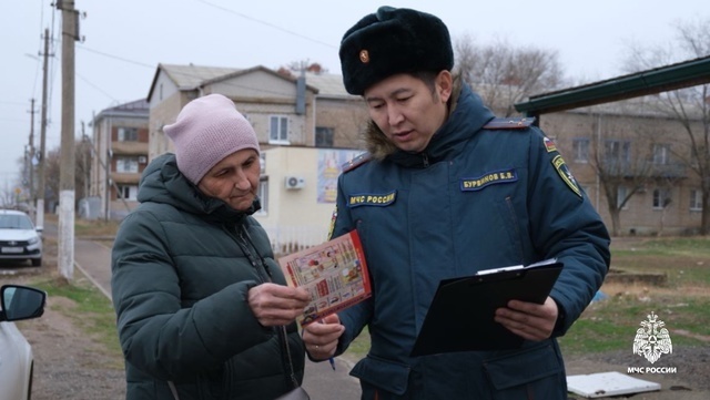 Профилактическая беседа с жителями Целинного района